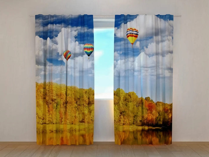 Aizkari uz pasūtījumu - krāsaini rudens skati ar gaisa baloniem Tapetenshop.lv