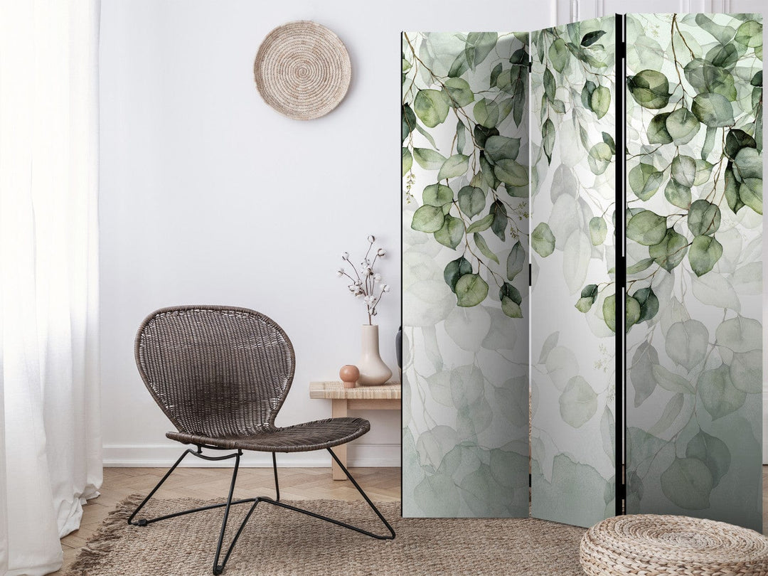 Aizslietnis istabai - Zaļas lapas uz balta fona, 135x172 cm ART