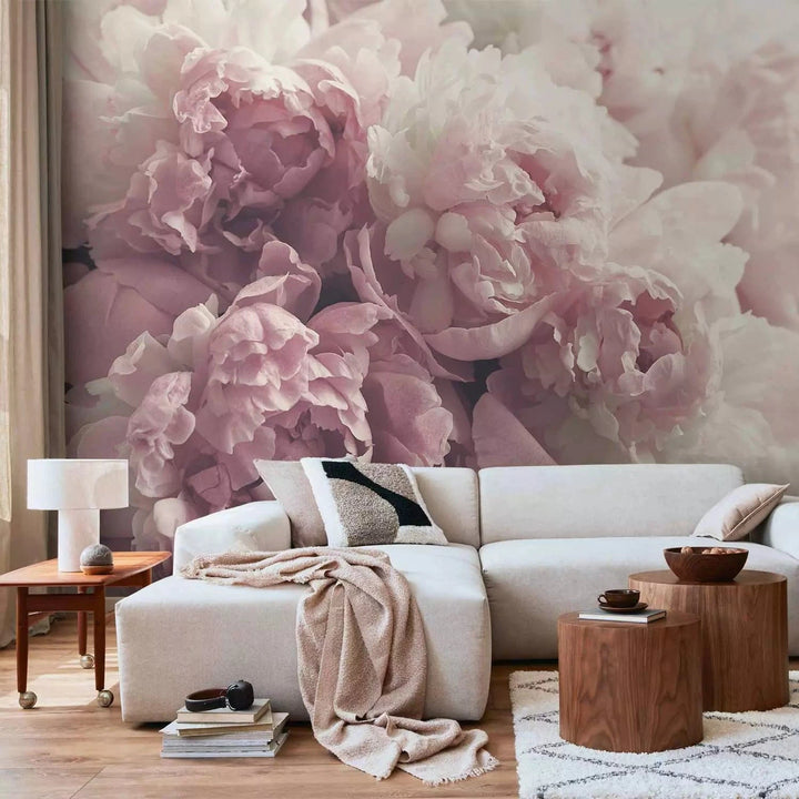 Fototapetes ar ziedošam peonijām rozā toņos - viesistabas interjeram G-ART