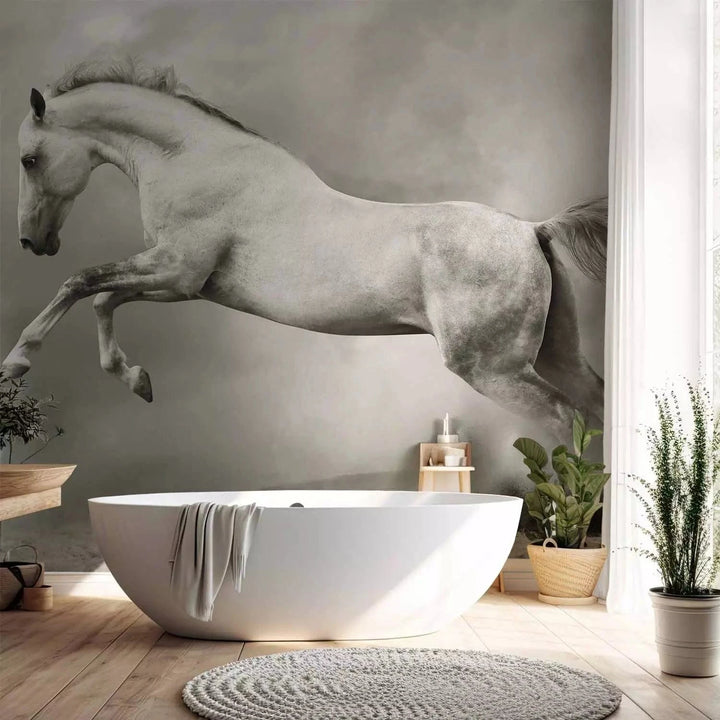 Fototapetes - Balts lecošs zirgs uz smiltīm starp pelēkiem dūmiem G-ART