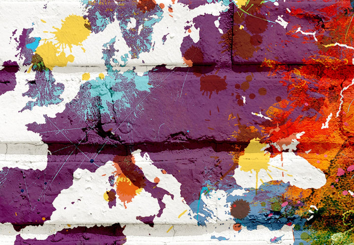 Glezna ar abstrakta pasaules karti uz pelēkas ķieģeļu sienas, 149954 G-ART.