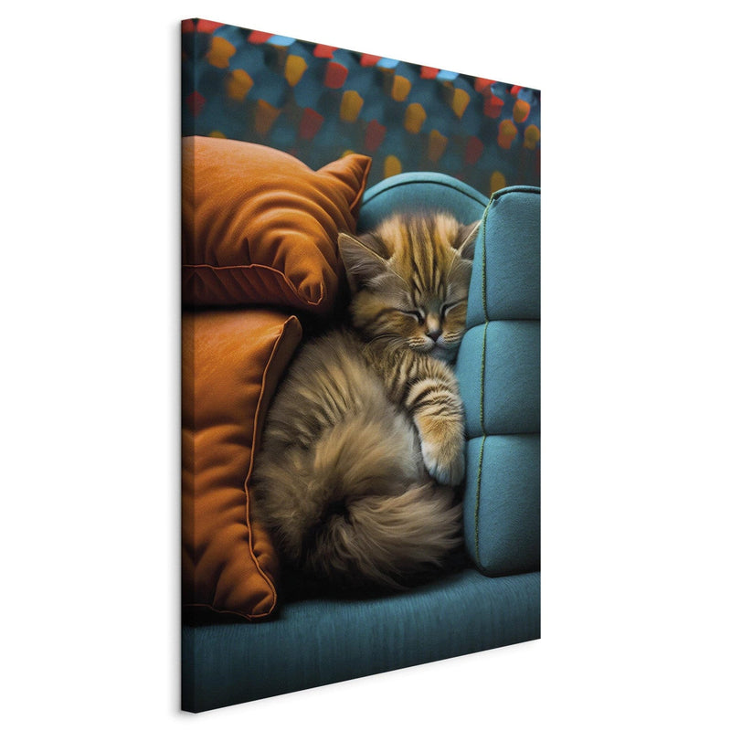 Glezna - Jauks kaķis guļ starp mīkstiem spilveniem, 150109 Tapetenshop.lv