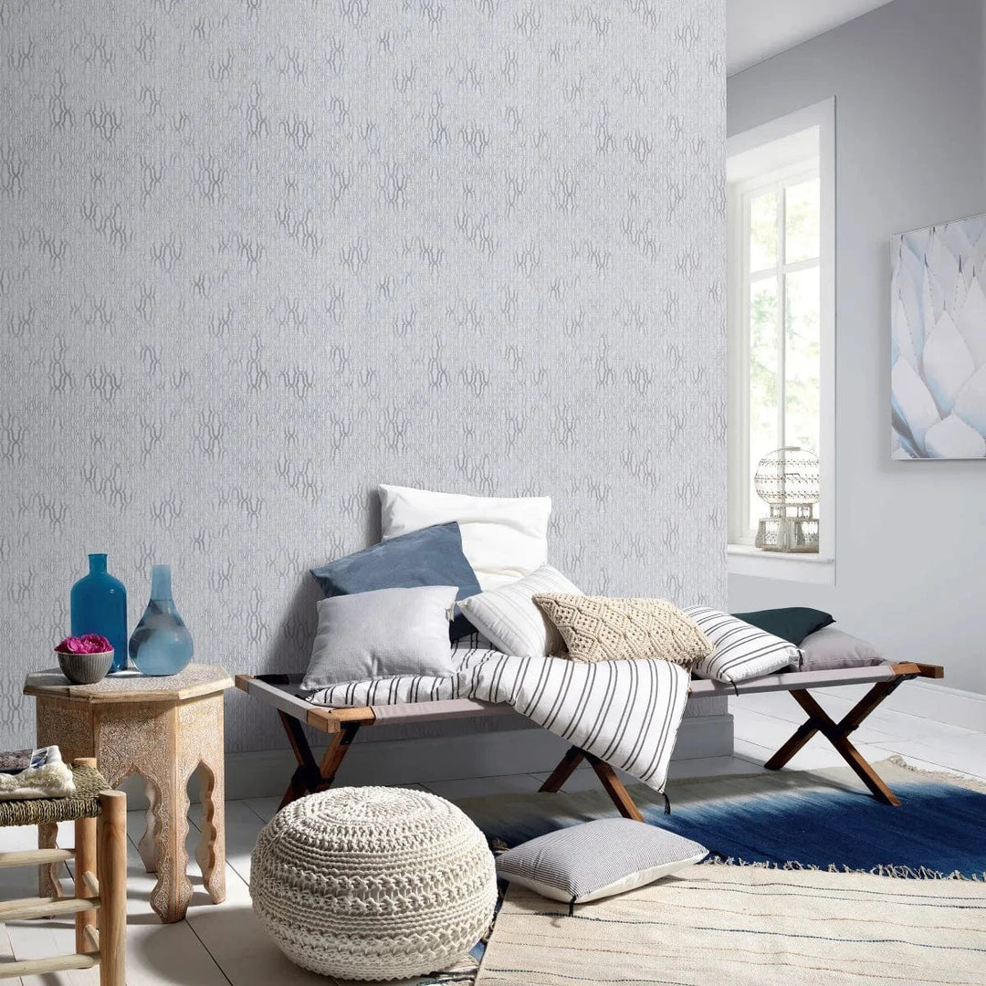 Pelēkas ornamenta tapetes ar matētu efektu modernai telpai   Tapetenshop.lv