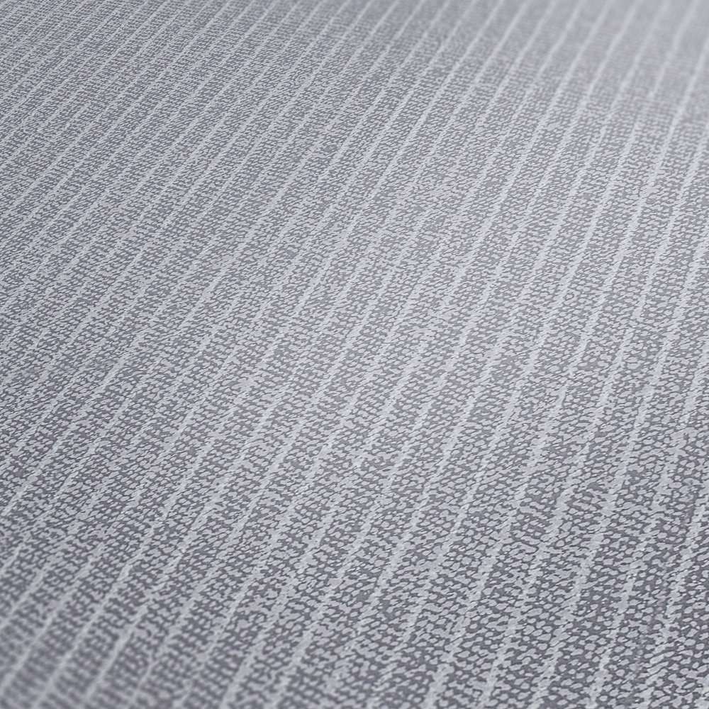 Pelēkas flizelīna tapetes ar šauram svītram un tekstila izskatu 375505 AS Creation
