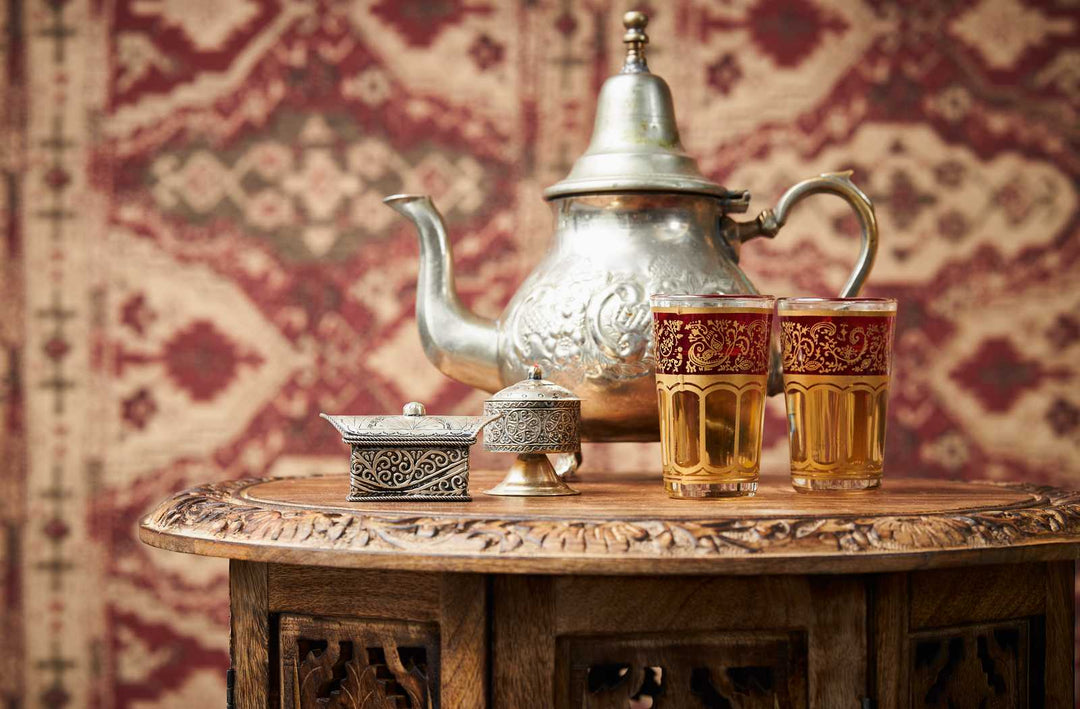 Tapetes ar austrumu dekoru sarkanā krāsā AS Creation 37868-1 AS Creation