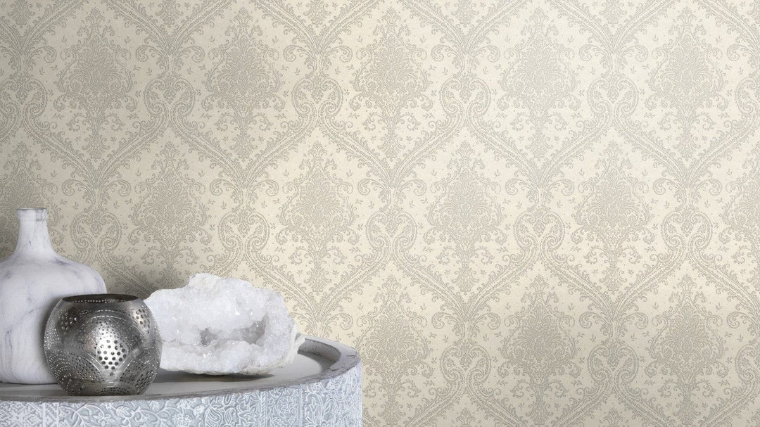 Tapetes ar klasisku ornamentu gaiši pelēkā krāsā - RASCH 1465245 RASCH