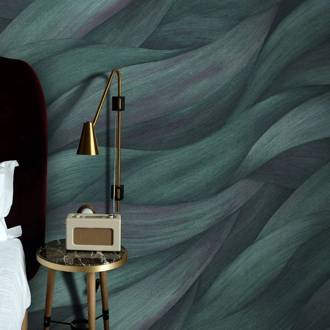 Zilā krāsas viļņveida tapetes elegantiem sienu akcentiem   Tapetenshop.lv