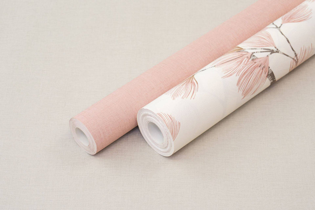 Tapetes RASCH rozā toņos ar tekstila faktūru - guļamistabai RASCH