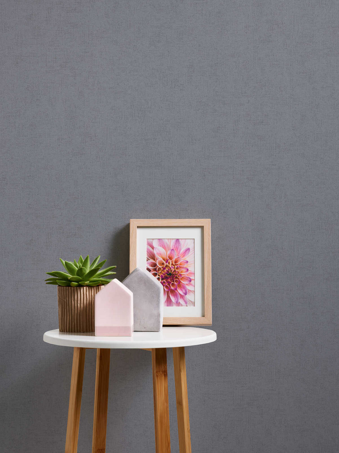 Tapetes tērauda pelēka krāsā ar struktūru un spīduma efektu AS 306462 AS Creation