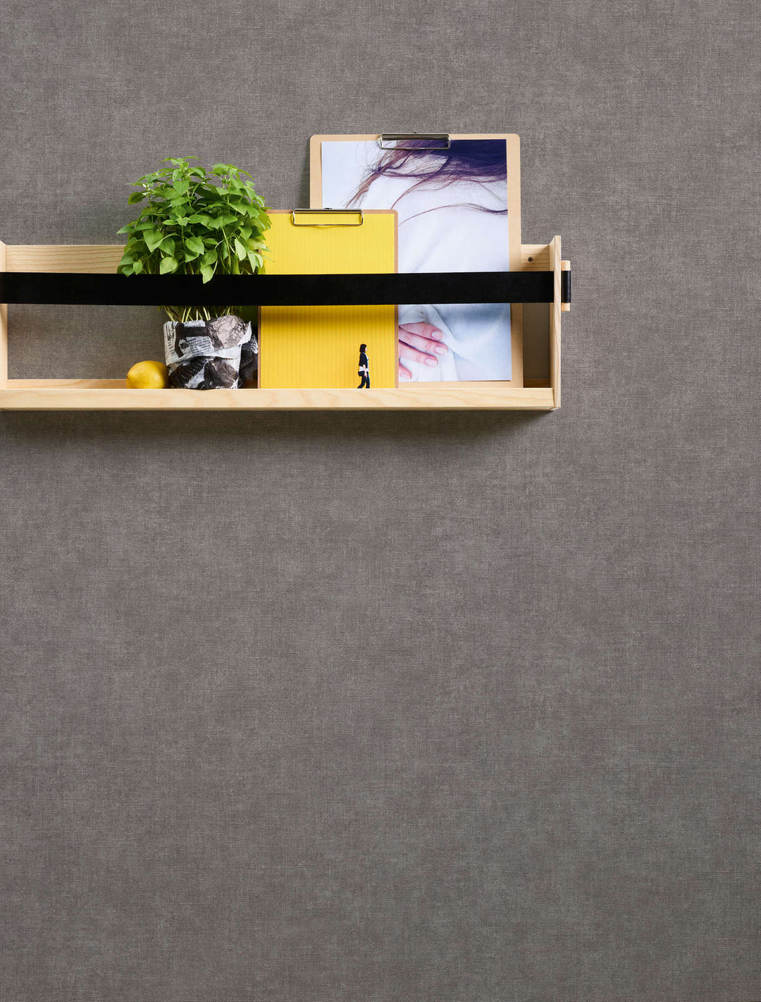 Tapetes guļamistabai ar tekstila izskatu - tumši pelēkos toņos, 395661 AS Creation