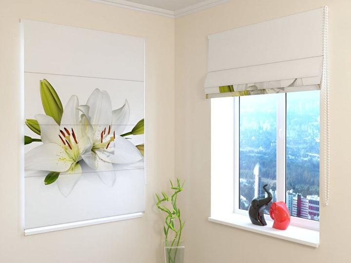 Žalūzijas ar ziediem - Kristāla lilija - Baltas lilijas interjerā Tapetenshop.lv