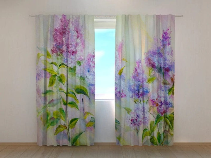 Dienas un nakts aizkari ar ziedu motīviem - Ceriņu krūms saullēktā Tapetenshop.lv