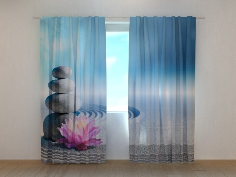 Aizkari ar ziedu motīviem - Lilija uz smiltis  Tapetenshop.lv