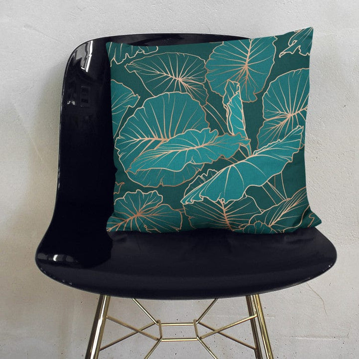 Dekoratīvas spilvendrānas - botāniska kompozīcija ar alokāzijas lapām G-art