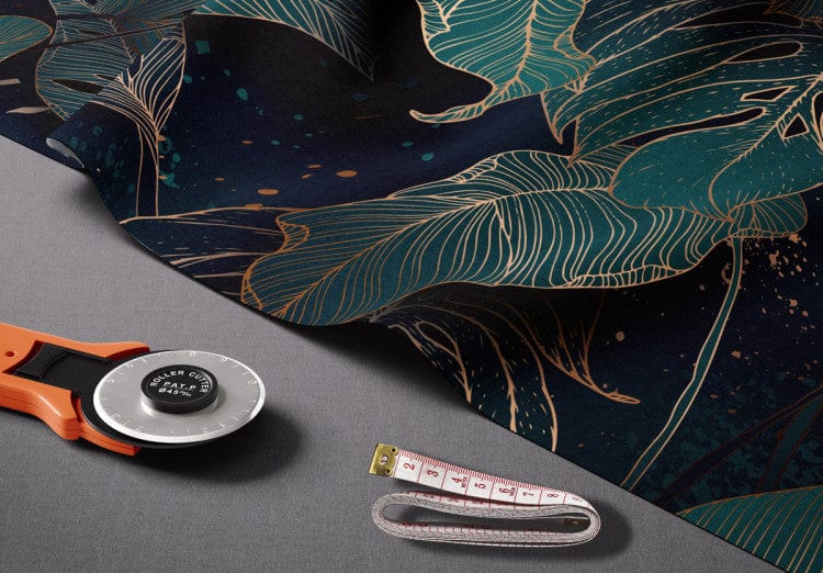 Dekoratīvie Dienas un nakts aizkari - - kompozīcija ar monsteras lapām, 147144 Tapetenshop.lv