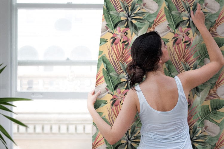 Dekoratīvie Dienas un nakts aizkari - - Raksts ar tropiskiem ziediem un lapām, 147169 Tapetenshop.lv