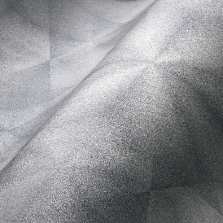 Dizaina tapetes ar grafisku rakstu gaiši pelēkā krāsā - 1363552 AS Creation