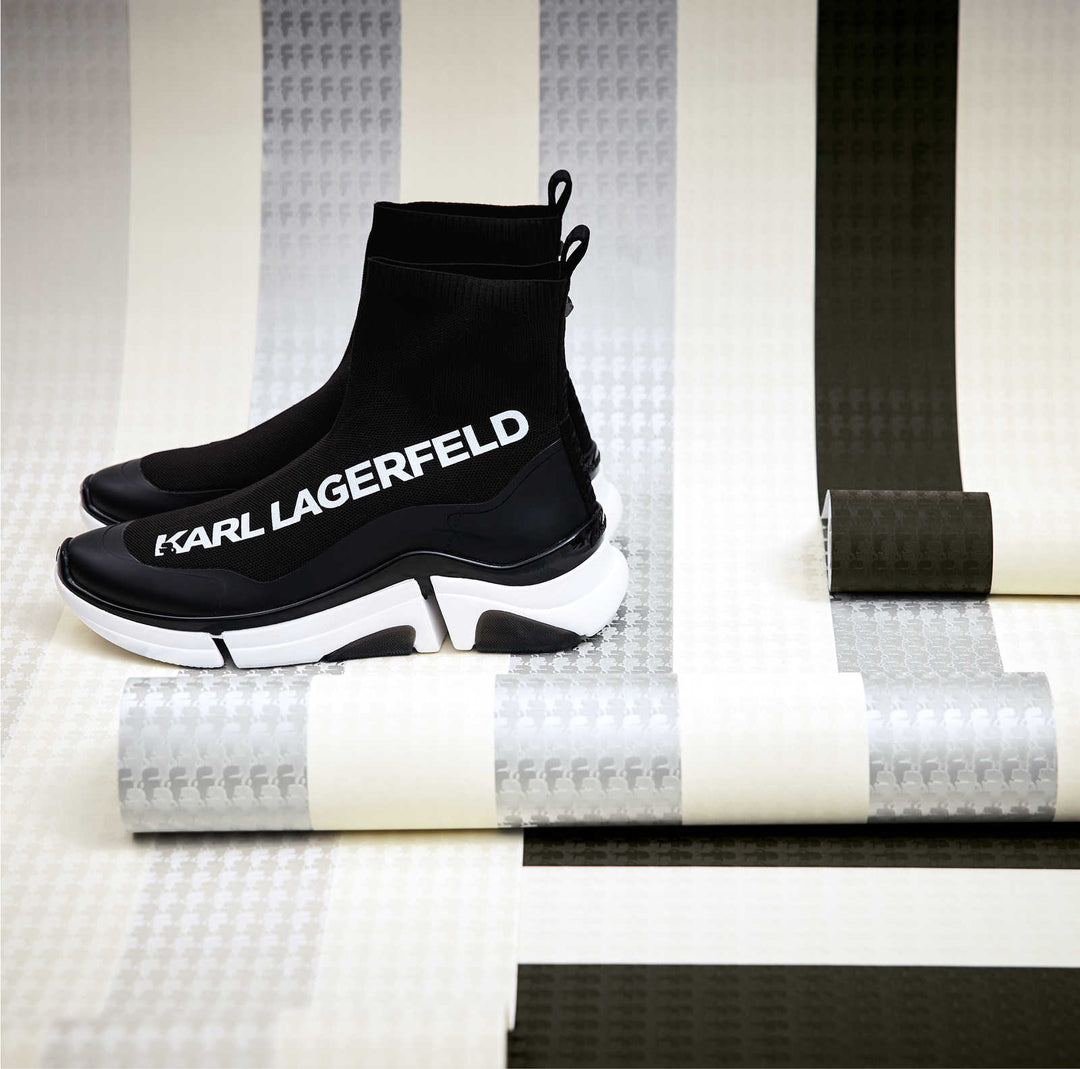 Melnbaltas strīpainas dizaina tapetes Karl LAGERFELD - 1343174 AS Creation