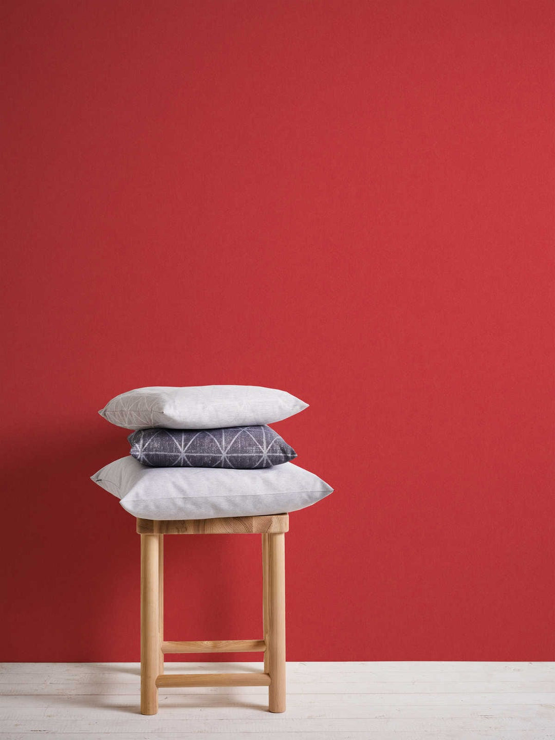 Vienkrāsainas tapetes bērnu istabai, sarkanā krāsā, 383242, Bez PVC 🌿 AS Creation