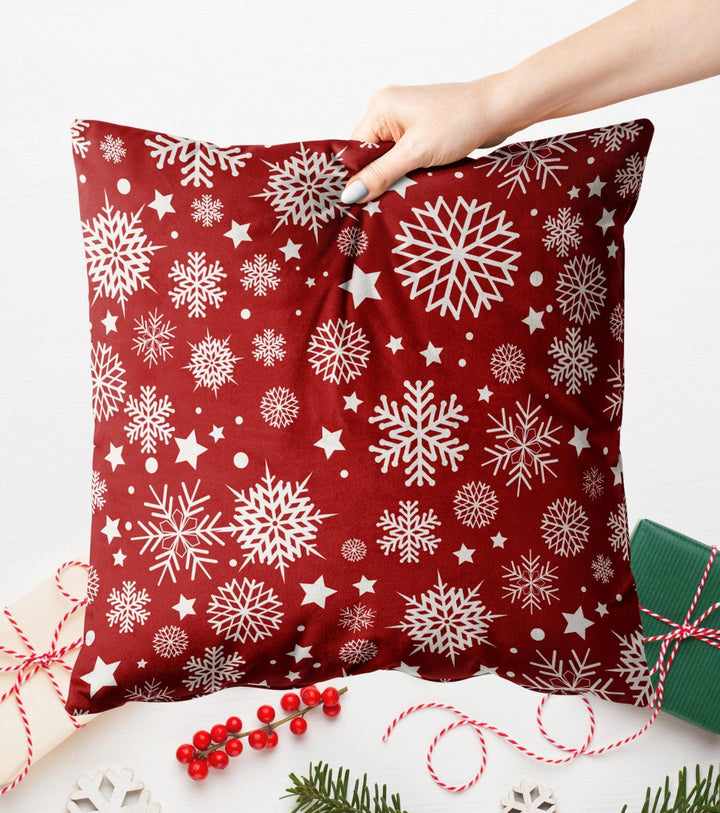 Dekoratīvas velūra spilvendrānas - Zvaigznes un sniegpārslas G-art