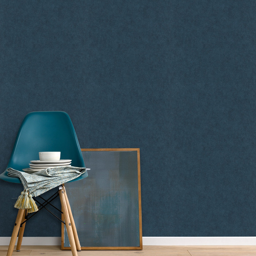Vienkrāsainas tapetes ERISMANN ar elegantu spīdumu, tumši zilā - 3775427
