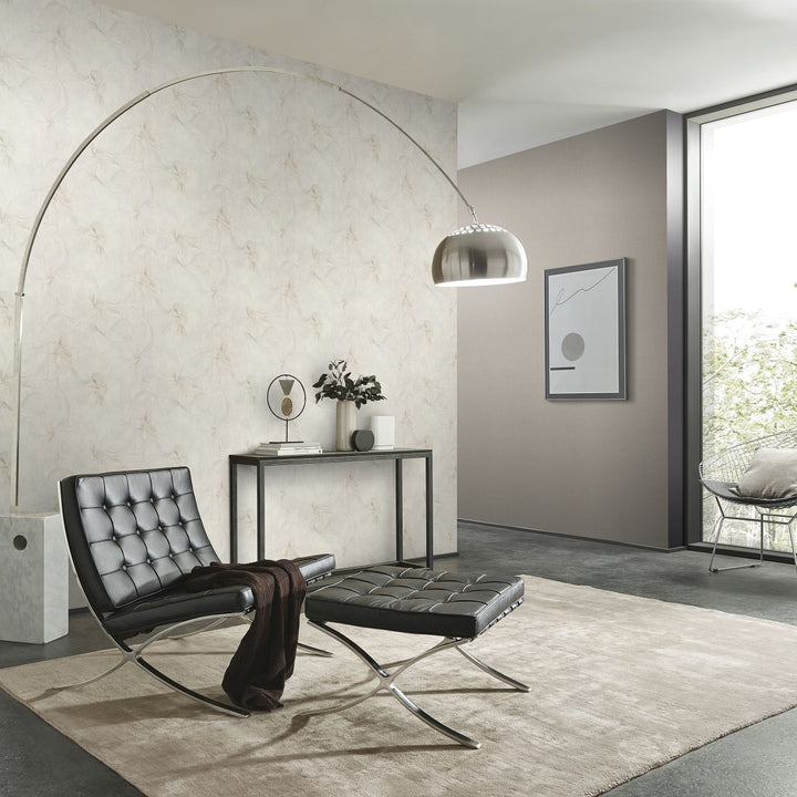 Wallpaper with organic marble swirls and shiny effect, cream - 4005426