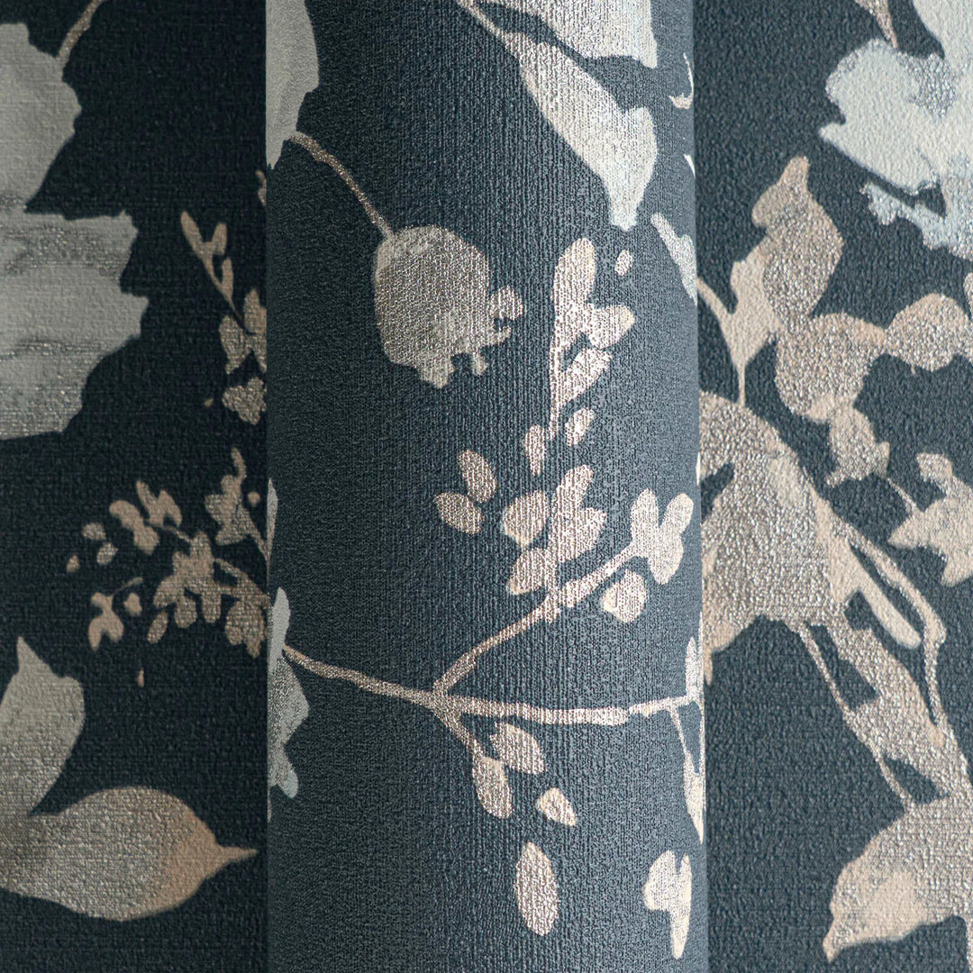 Обои на нетканой основе с легким блеском и игривым цветочным рисунком в голубых тонах - 3010127