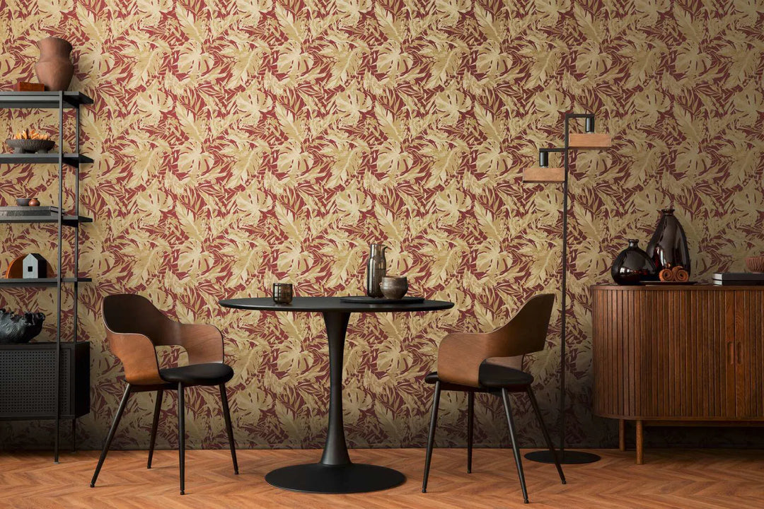 Высококачественные обои на нетканой основе со стильным рисунком тропических листьев | красный, золотой - 3010153