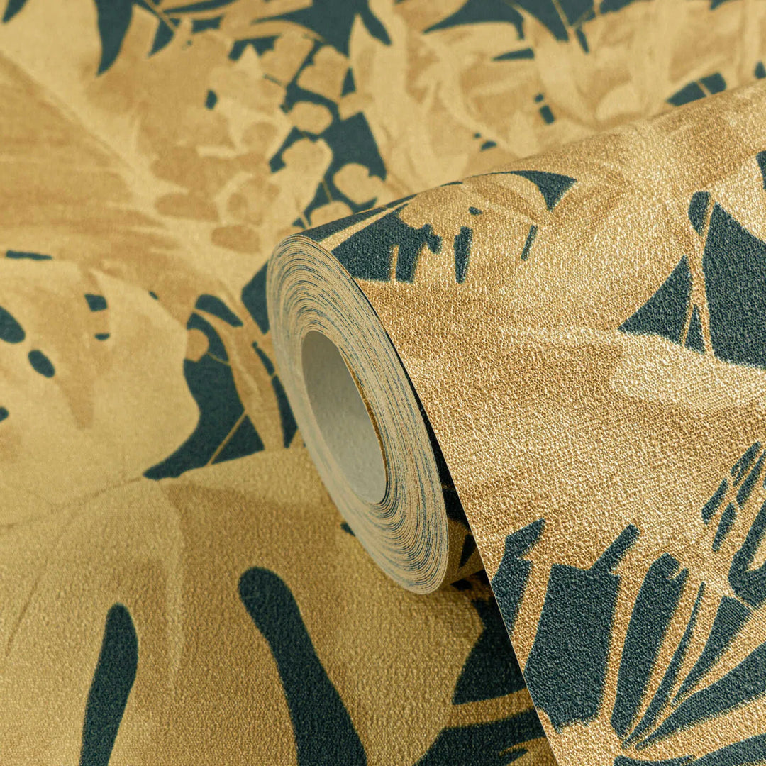 Textured non-woven wallpaper with elegant tropical leaves | green, gold - 3010154