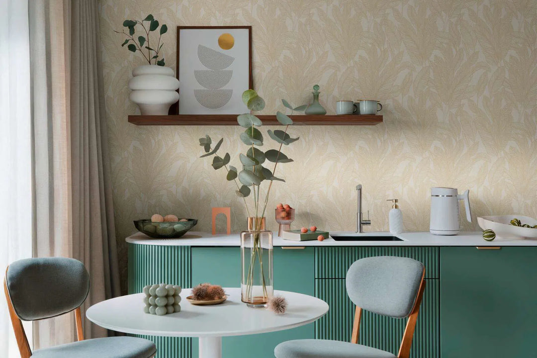 Elegant non-woven wallpaper with shimmering leaf design in warm colours - 3010162