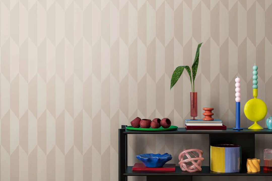 Kaasaegne, läikiv rombimuster soojades toonides mittekootud tapeet - 3010515