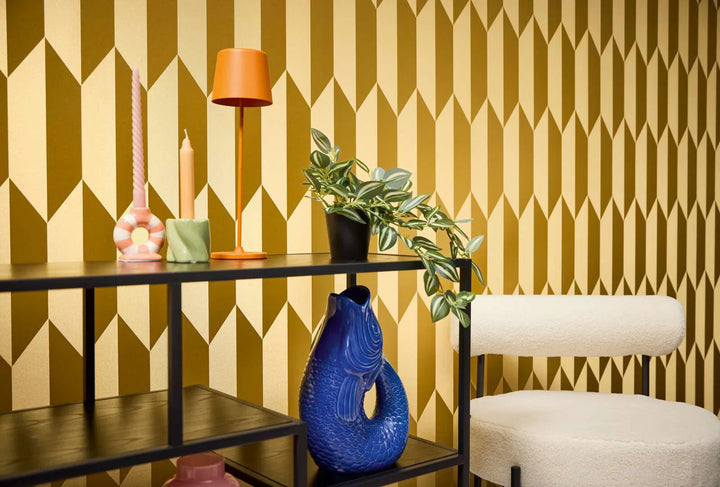 Kuitukangastapetti, jossa on kiiltävä retrokuvio kirkkaissa väreissä - kulta - 3010522