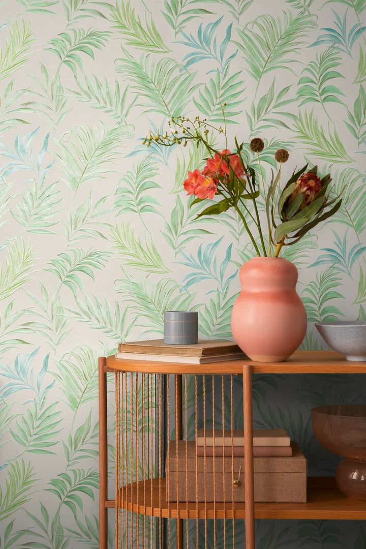 Non-woven wallpaper with delicate tropical motif| green, white | slightly glossy leaves - 3011054