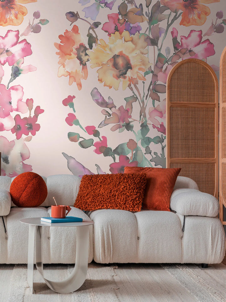 Koristeellinen tapetti, jossa on värikäs kukkakimppu hienostuneella taustalla | vaaleanpunaiset sävyt - 3011635