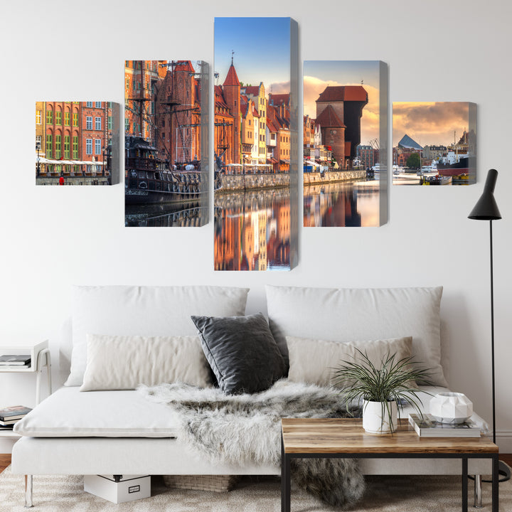 Canvas-taulut - Motława Gdanskissa auringonnousun aikaan, N-2710, -