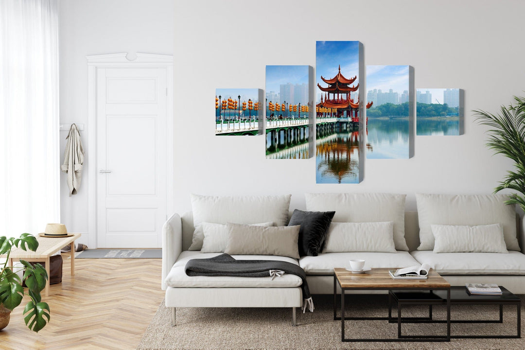 Paveikslai ant drobės - Kaohsiungo garsioji turistų traukos vieta, N-2873