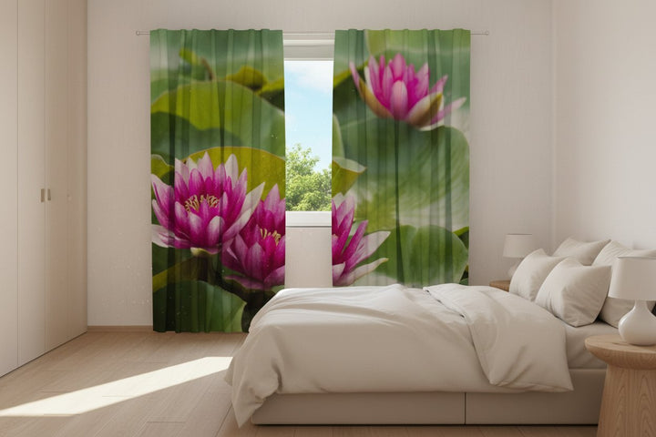 Užuolaidos su gėlėmis – Violetinė lelija