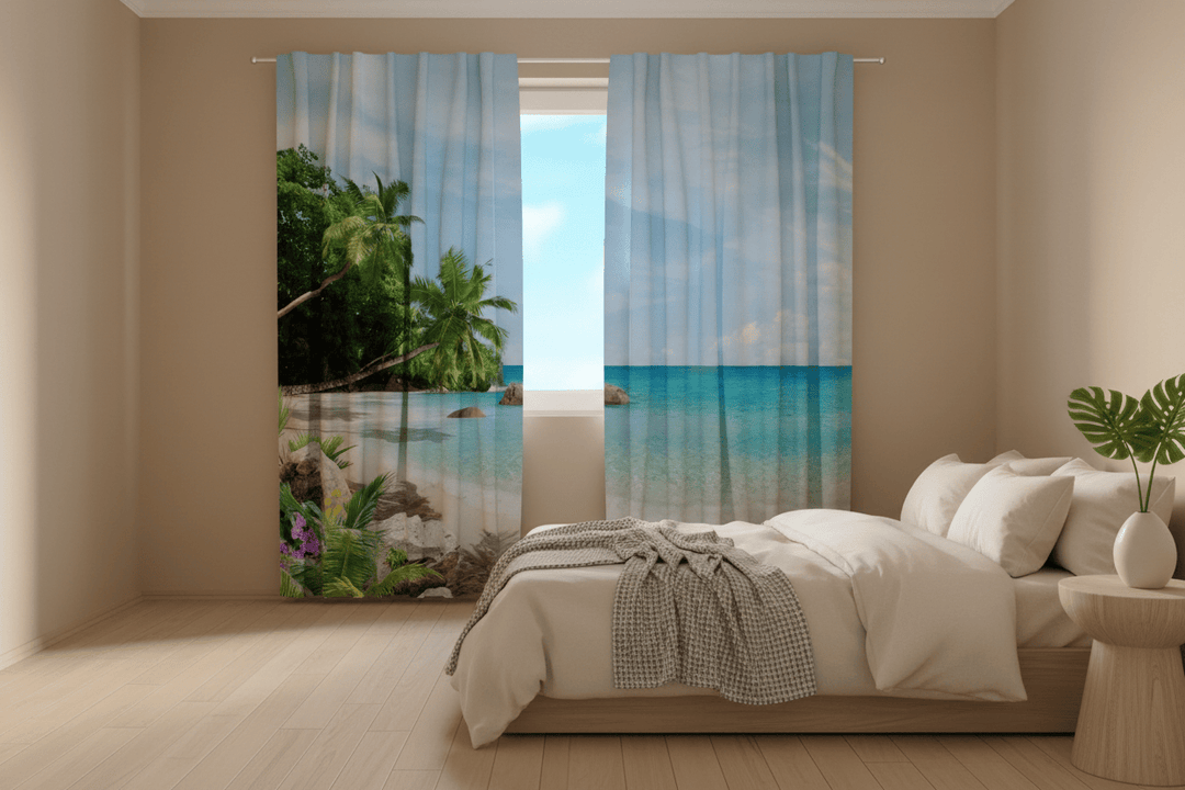 Kardinad palmipuude ja ookeaniga - ookeani rannik