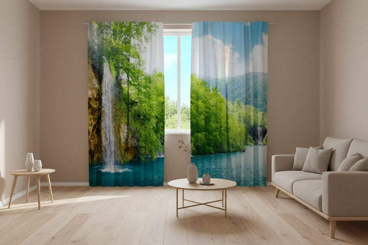 Aizkari viesistabai ar fantastiski skaistu dabu un ūdenskrītumu Tapetenshop.lv