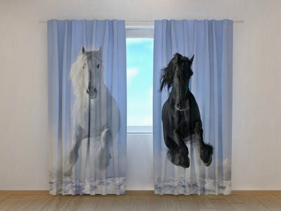 Curtains - Horses on snow Tapetenshop.lv