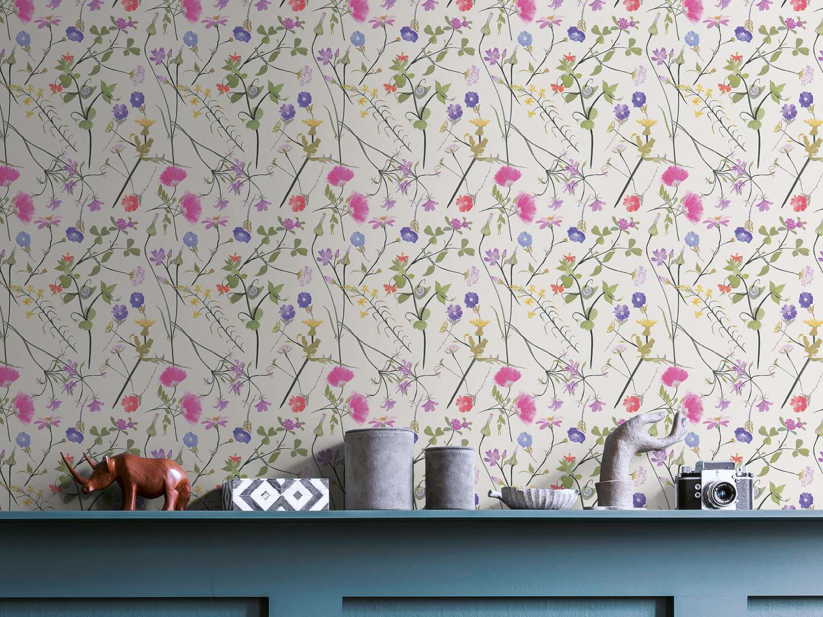 Daudzkrāsainas tapetes ar detalizētu ziedu rakstu, 389011 AS Creation