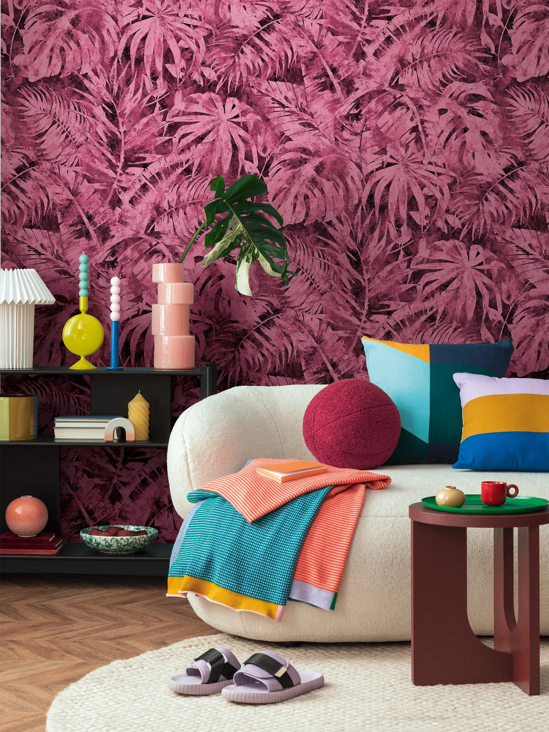 Dekoratīvas tapetes ar palmu lapām izteiktā purpurā | 3011642 AS Creation