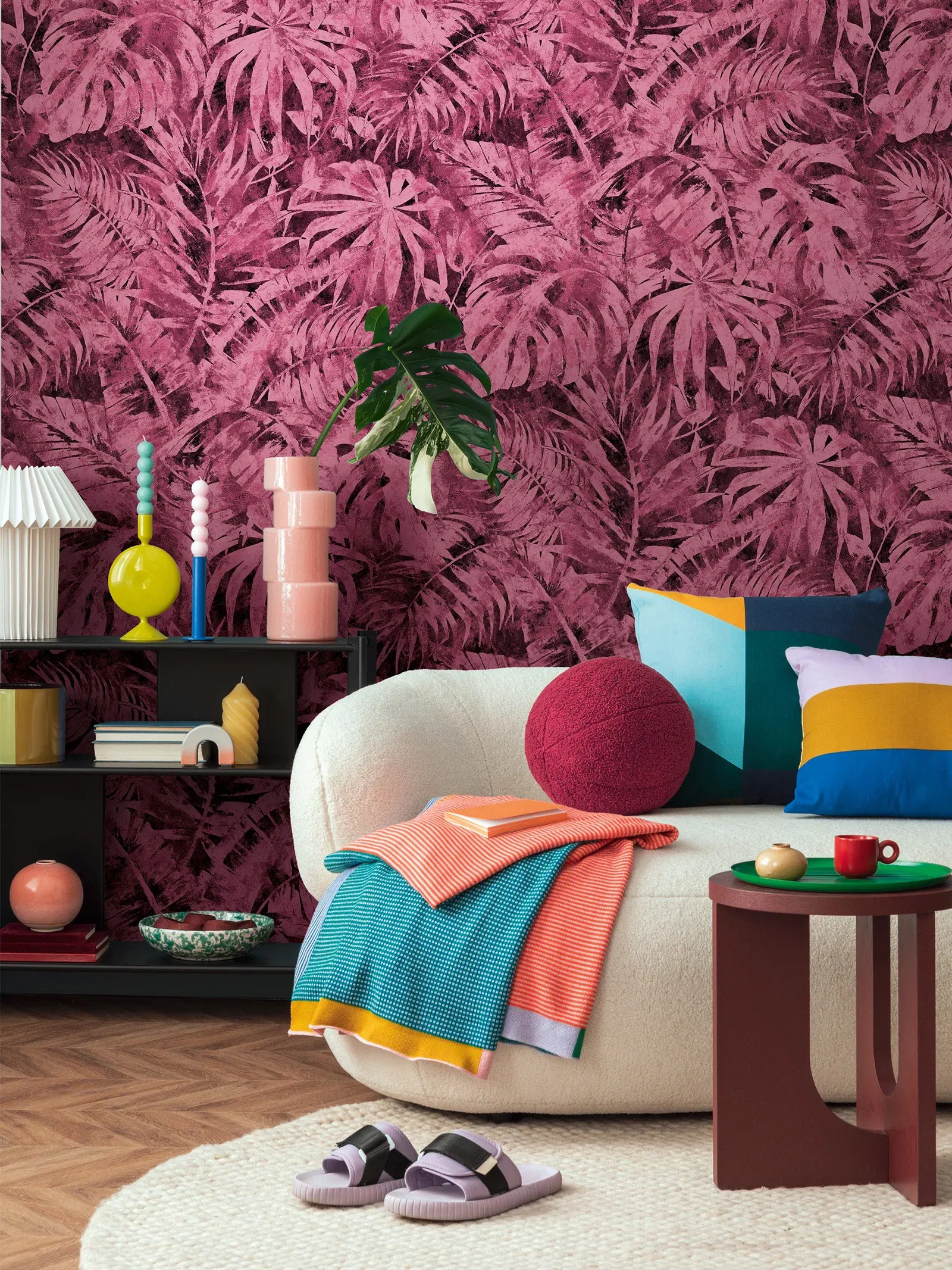 Dekoratīvas tapetes ar palmu lapām izteiktā purpurā | 3011642 AS Creation