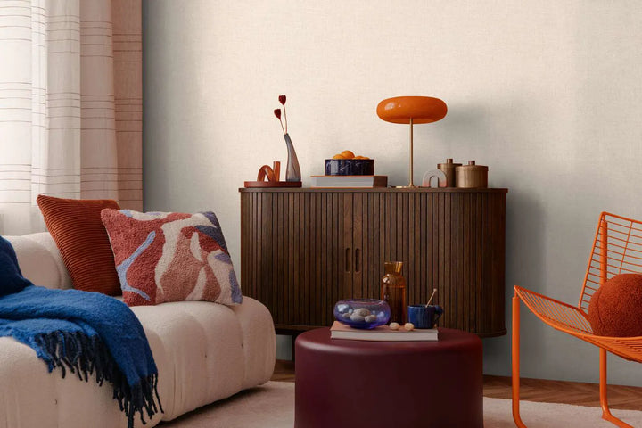 Delikātas vienkrāsainas tapetes ar elegantu, mirdzošu tekstila izskatu siltā, krēmkrāsā tonī | 3010207 AS Creation