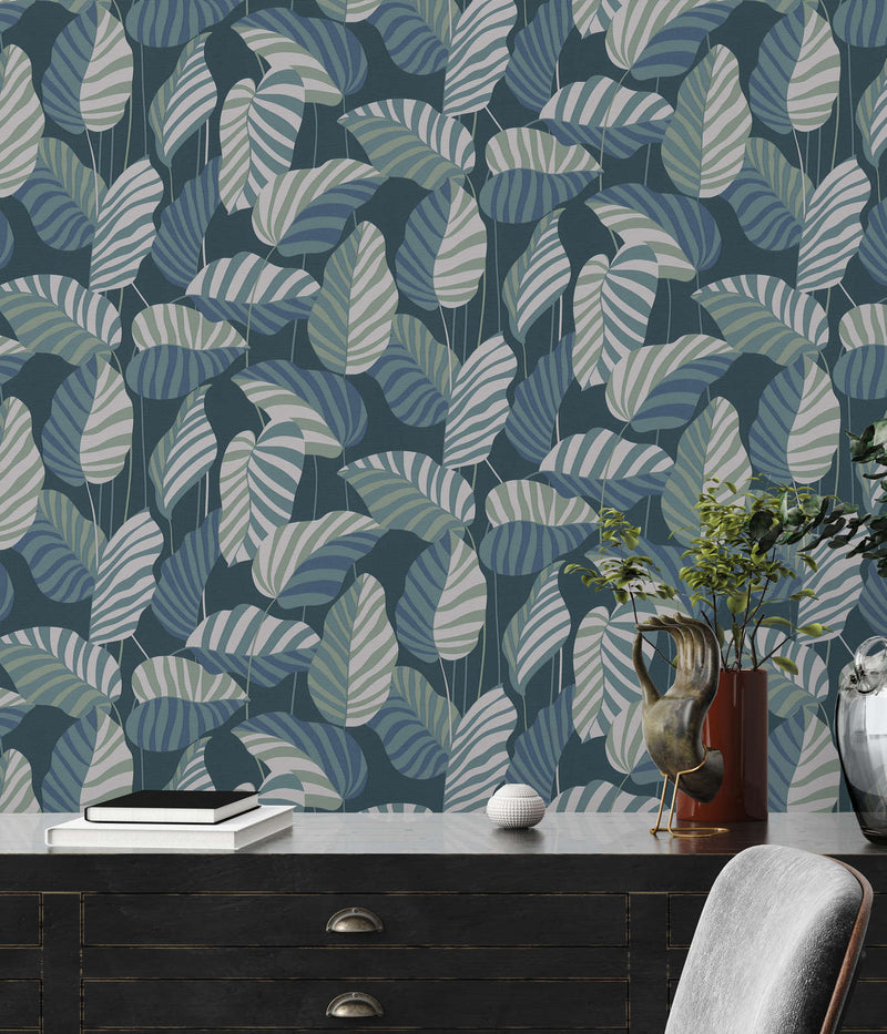 Jungle style wallpaper with leaves in blue, 1373440 AS Creation