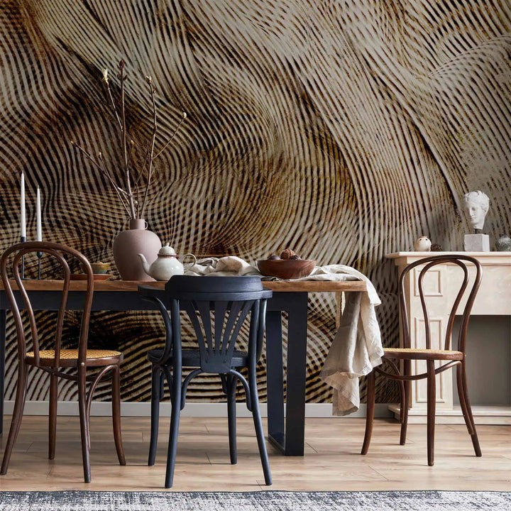 Abstraktne fototapeet hüpnotiseeriva 3D-efektiga, millel on kujutatud voolavad, lainelised jooned pruunides toonides elutoa interjööris koos lauaga