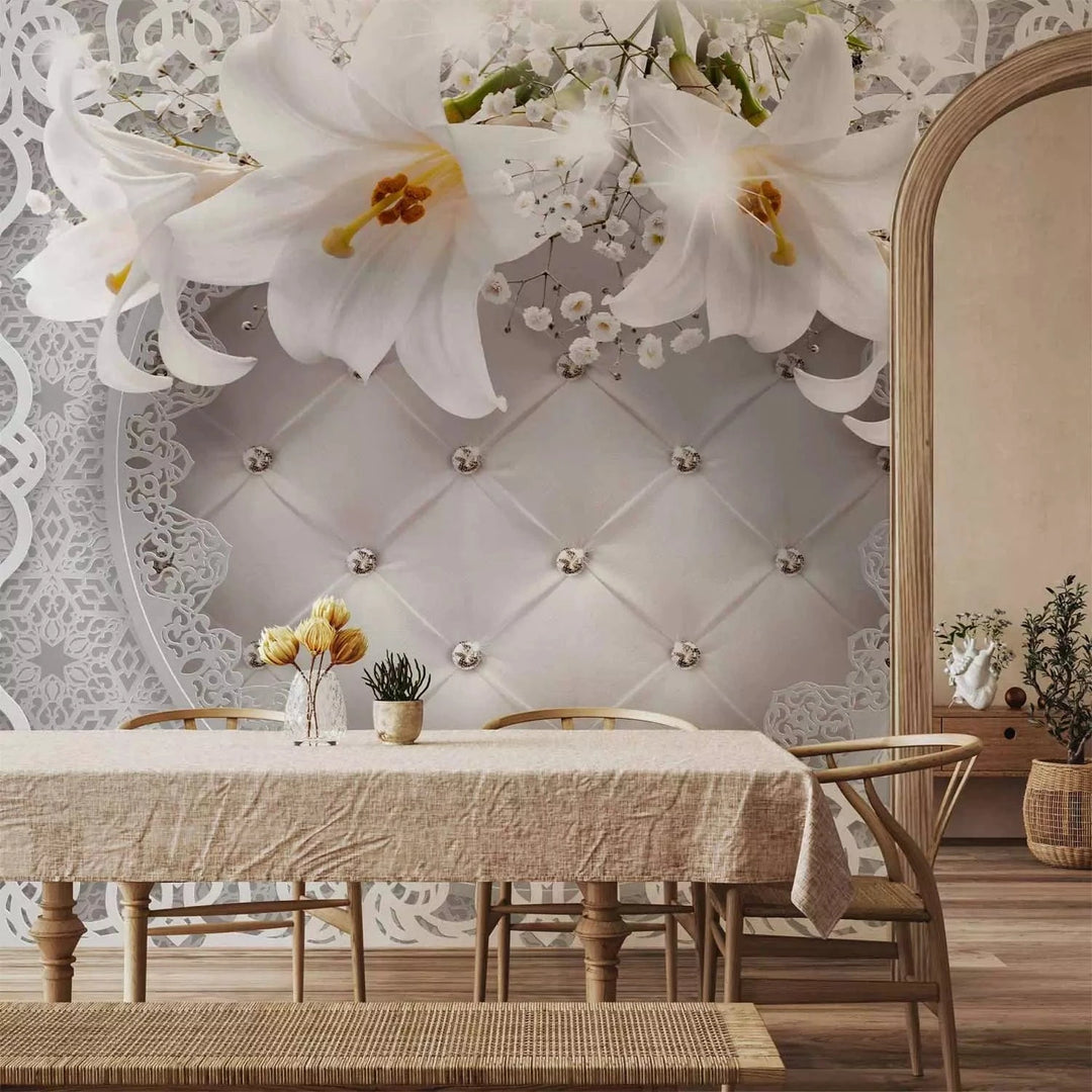 Fototapetes ar baltām lilijām uz eleganta fona - gaiši pelēkā krāsā G-ART