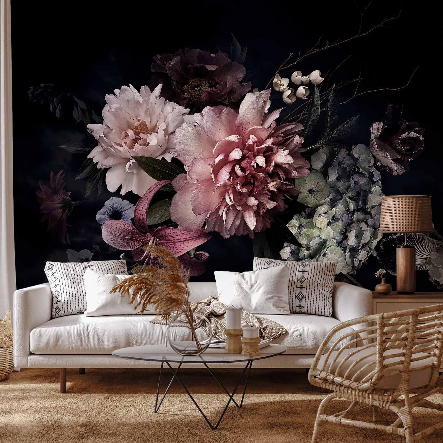 Fototapetes guļamistabai ar burvīgu pušķi uz melna fona - 136188 G-ART