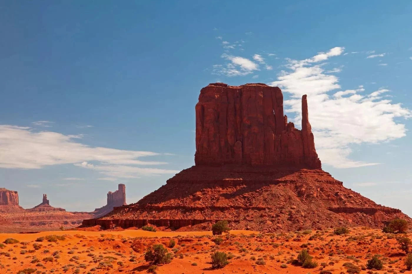 Fototapetes ar dabu - Klinšu virsotnes, zilā krāsā D-ART