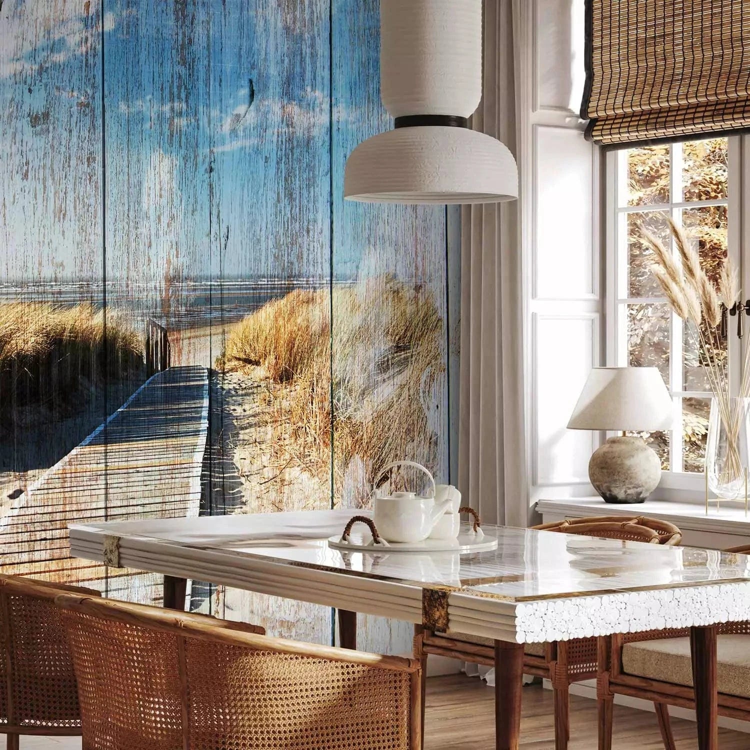 Fototapetes ar jūru - smilšaina pludmale un jūra uz koka fona G-ART